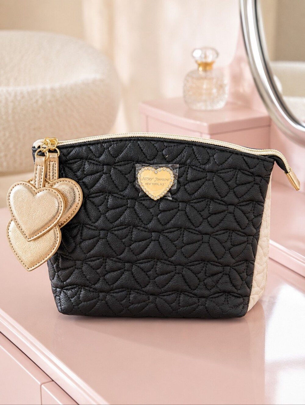 Betsey Johnson Cosmo Pouch Black Cream Quilted Bow Heart Charm Cosmetic Bag